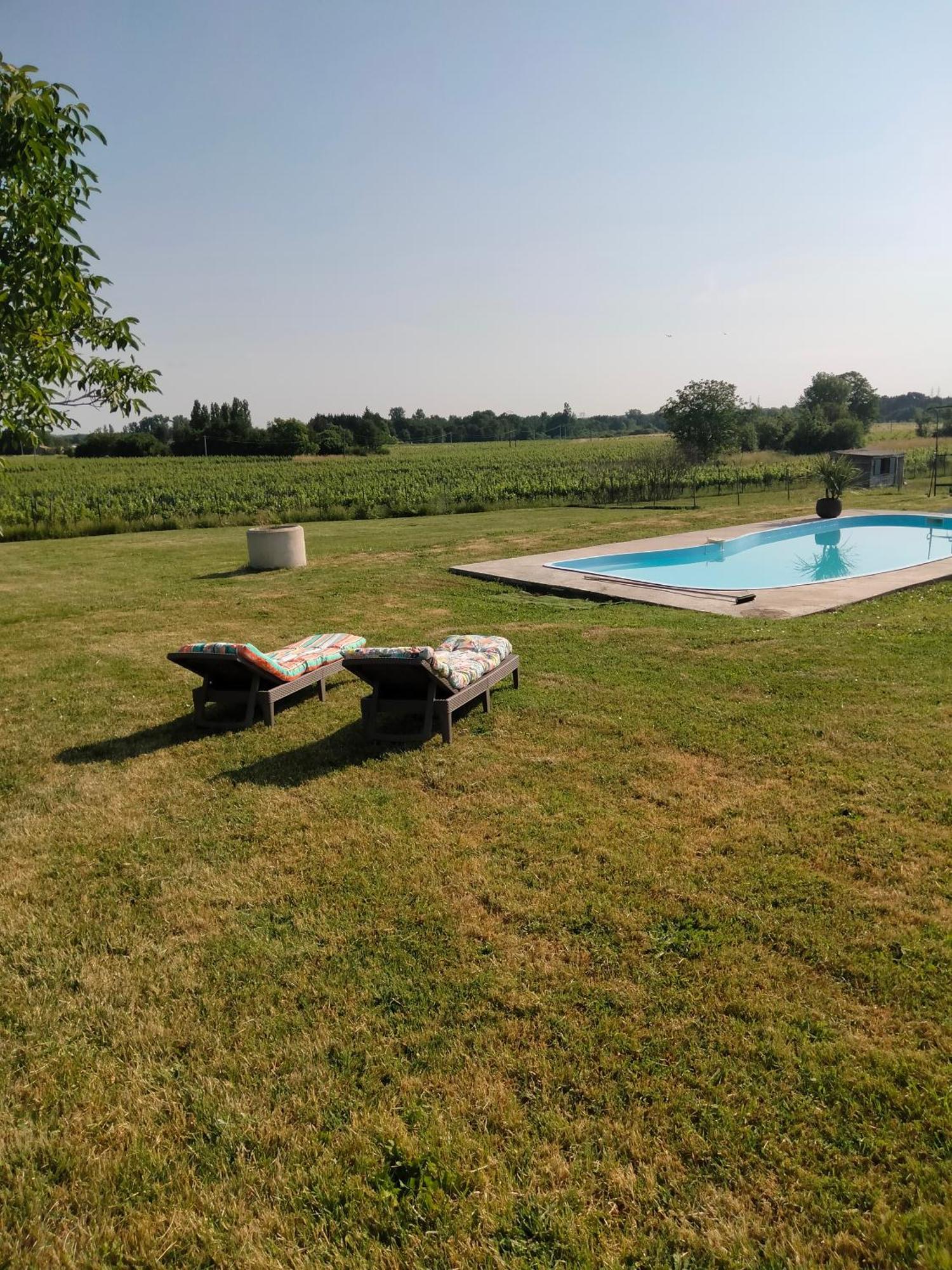 Les Morines Villa Eyrans Exterior photo